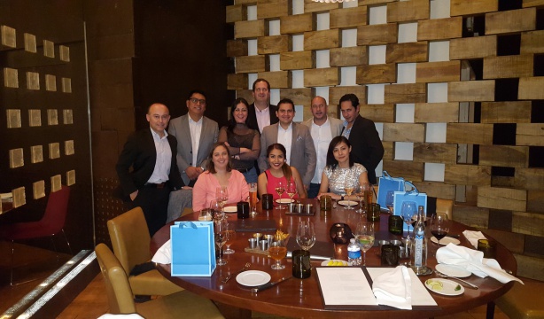 Viaje a Las Vegas Armstrong y Panel Rey